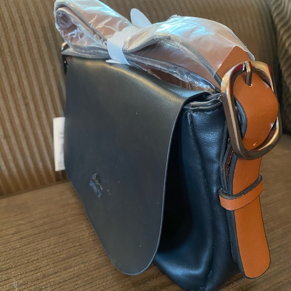 ROOTS Black Purse with Tan Strap - Picture 2 of 6